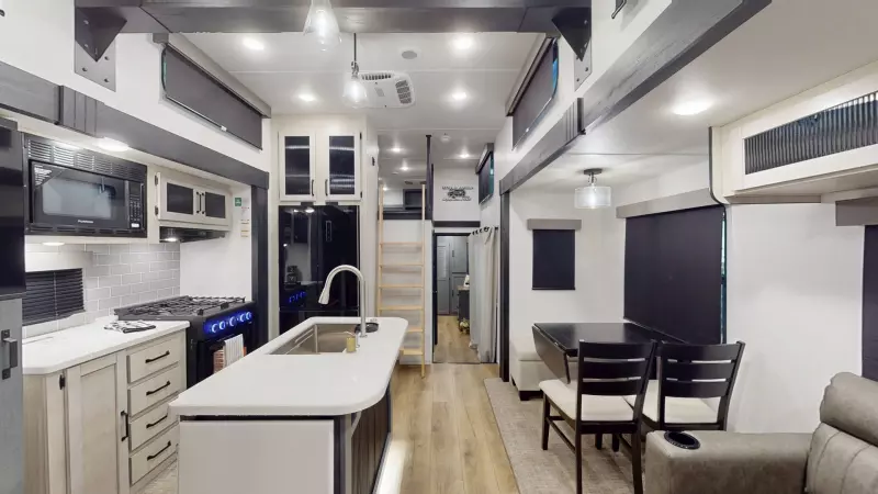 421LFT Floorplan Main Room